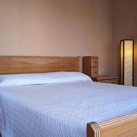 Galeon Sea View Apartmán